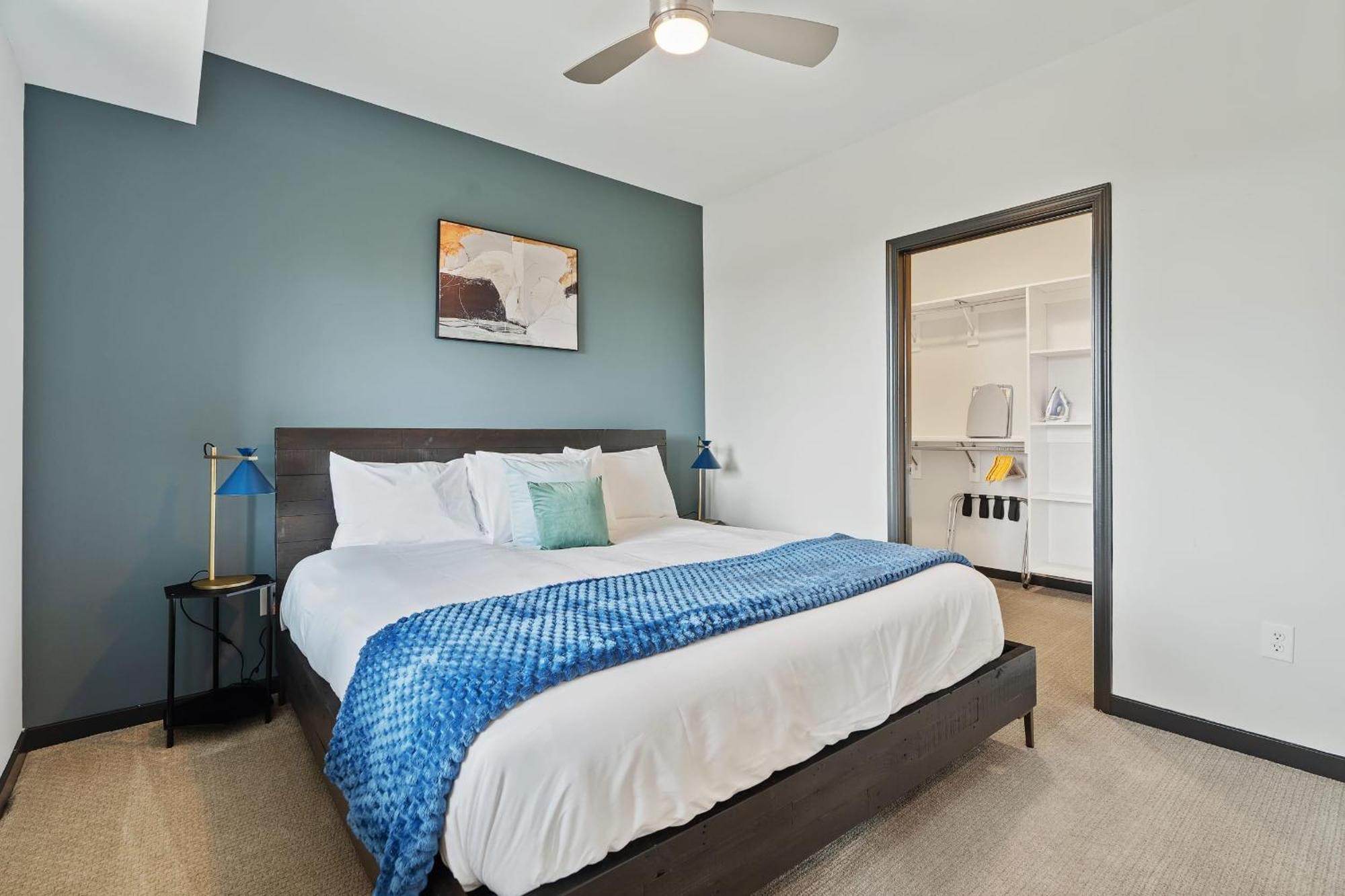 Cozysuites On Mass With Garage Parking #4 Indianapolis Eksteriør bilde