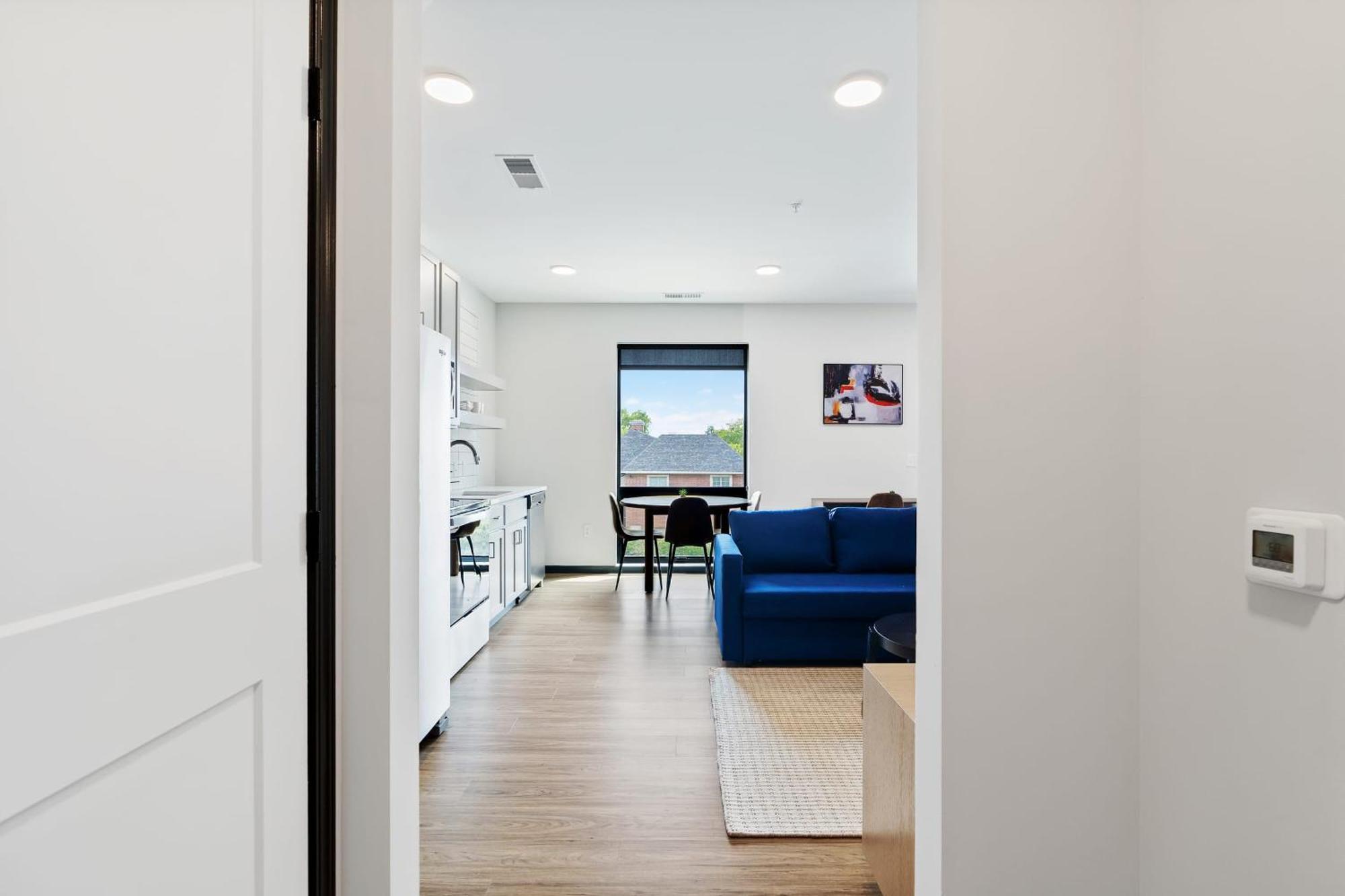 Cozysuites On Mass With Garage Parking #4 Indianapolis Eksteriør bilde