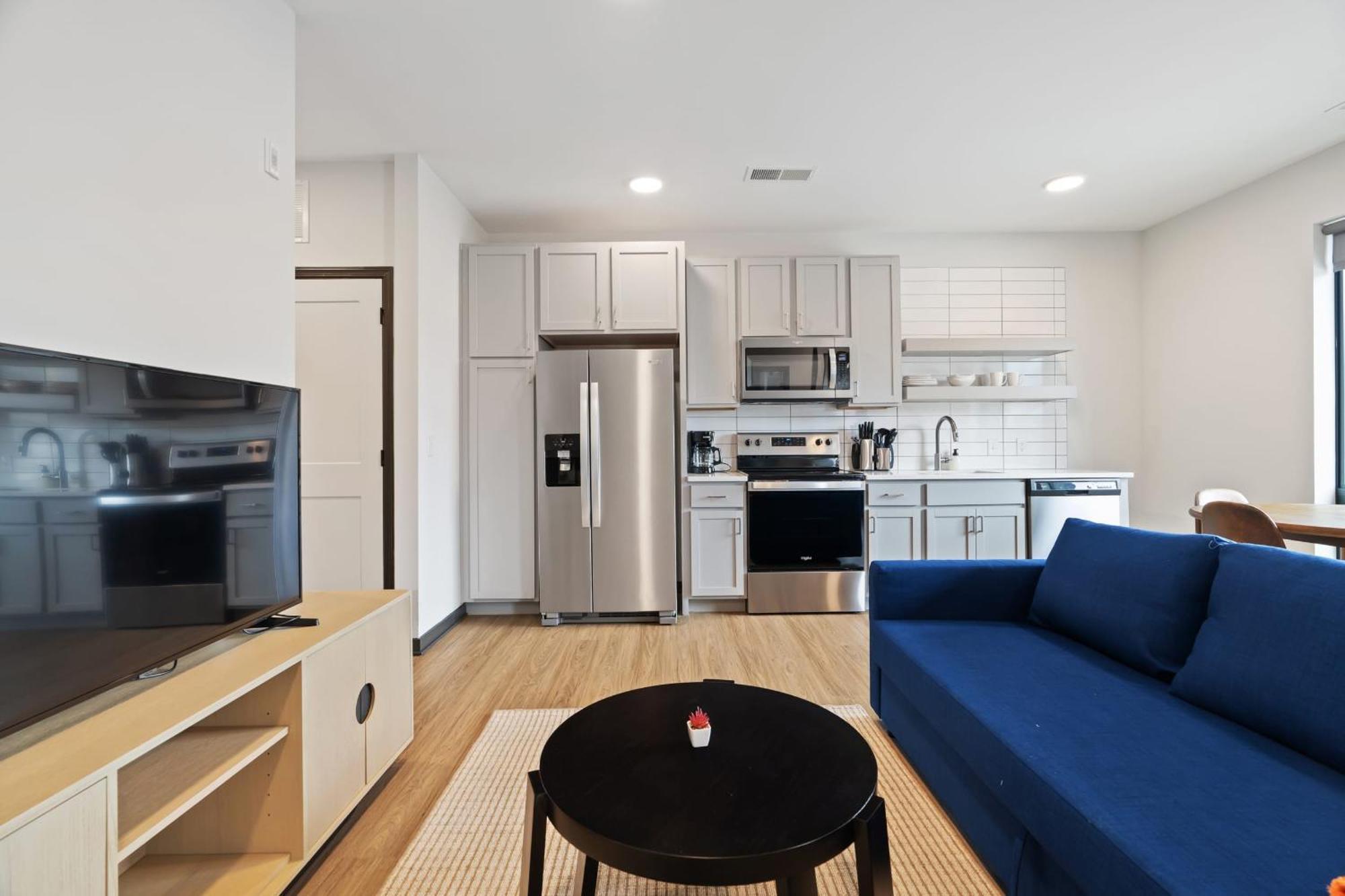 Cozysuites On Mass With Garage Parking #4 Indianapolis Eksteriør bilde